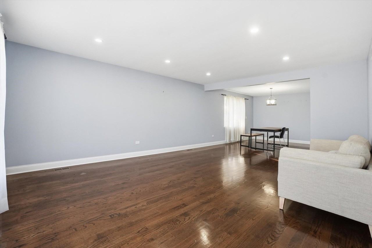 13141 West Stonewood Drive - Photo 3 of 27