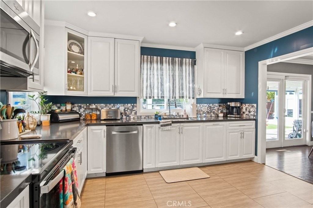 6835 Aldea Avenue - Photo 6 of 50