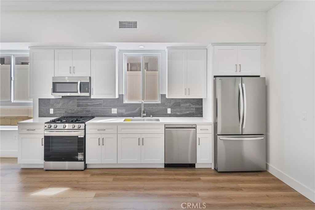 5308 Oakland St - Photo 2 of 17