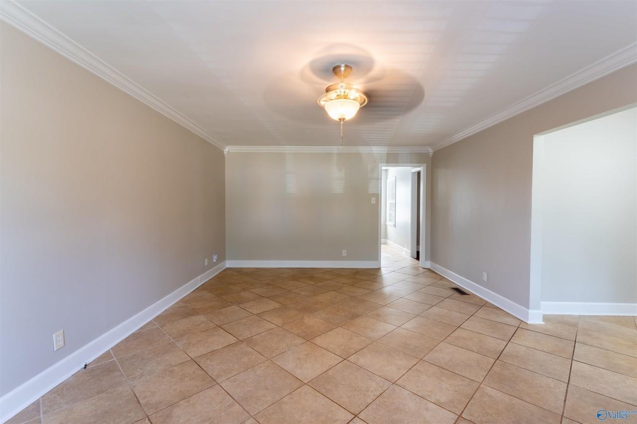 425 Arthur St Nw - Photo 3 of 21