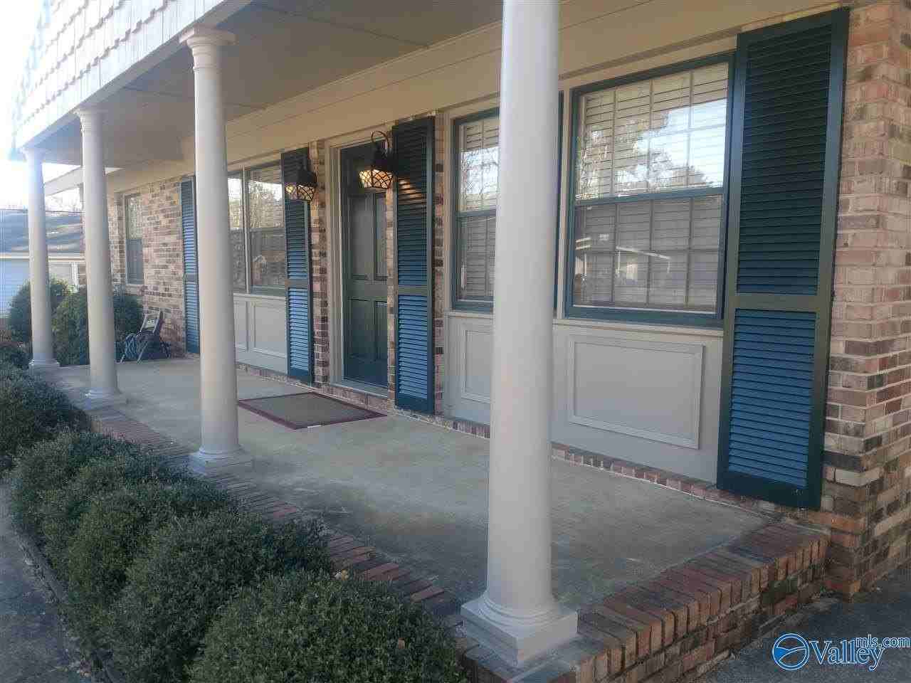 11012 Crestfield Dr Se - Photo 2 of 17