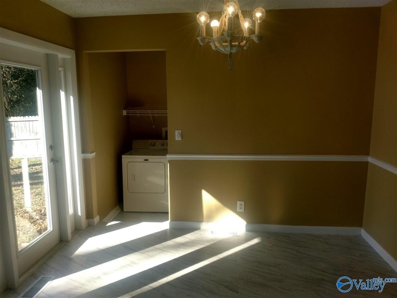 11012 Crestfield Dr Se - Photo 6 of 17