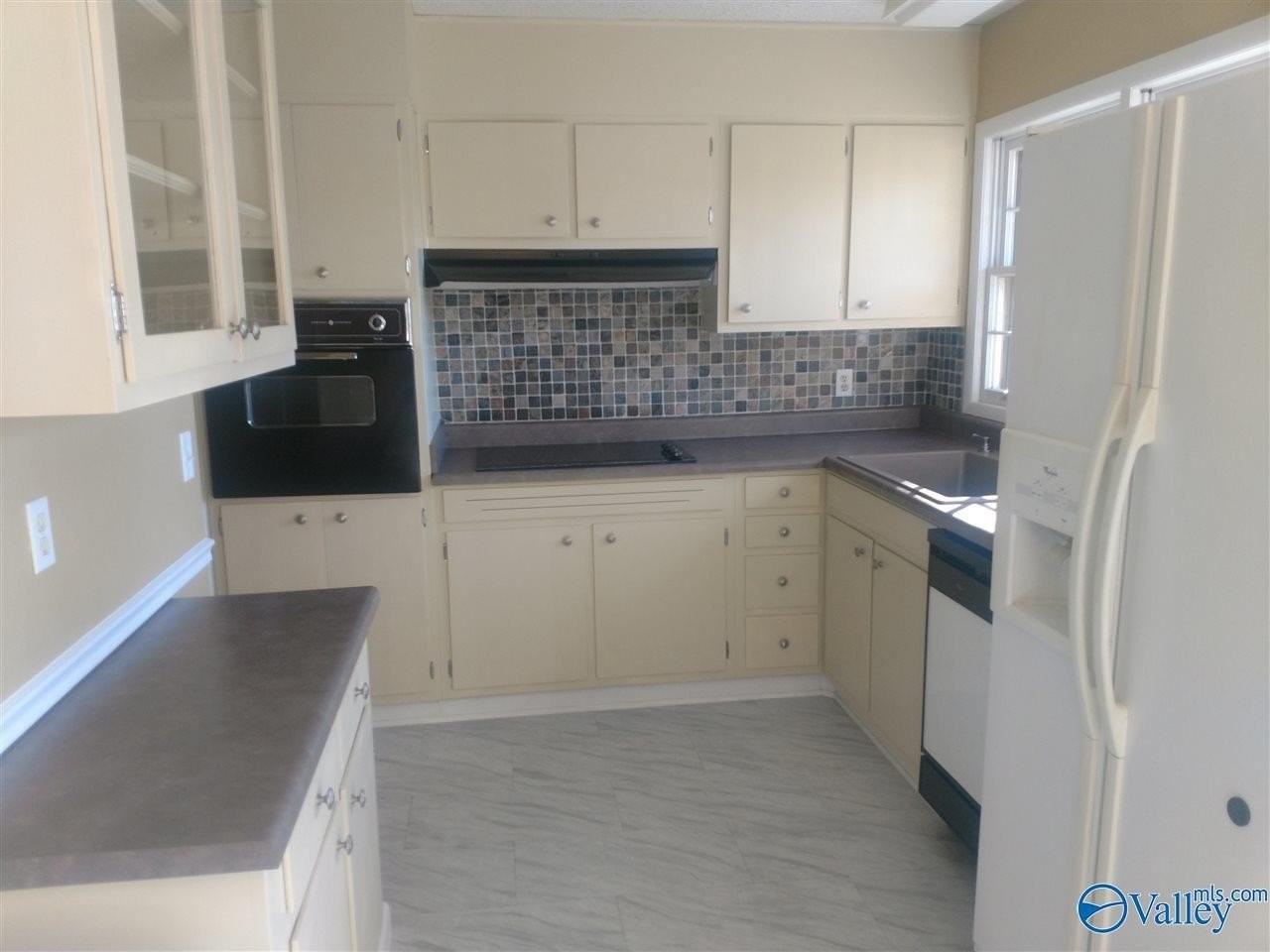 11012 Crestfield Dr Se - Photo 7 of 17