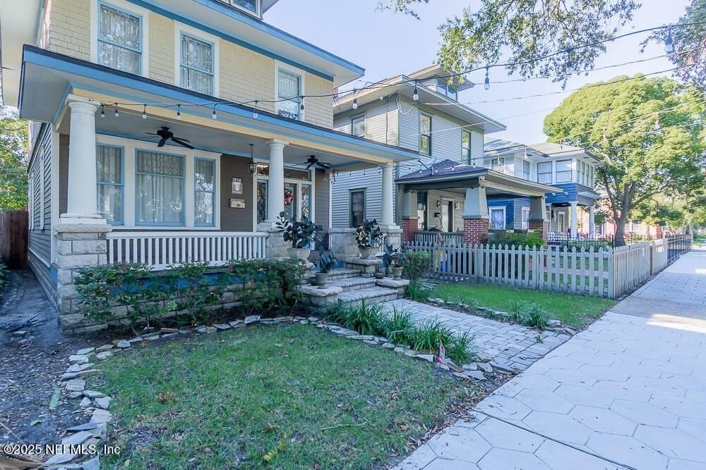 1838 Silver Street - Photo 5 of 42