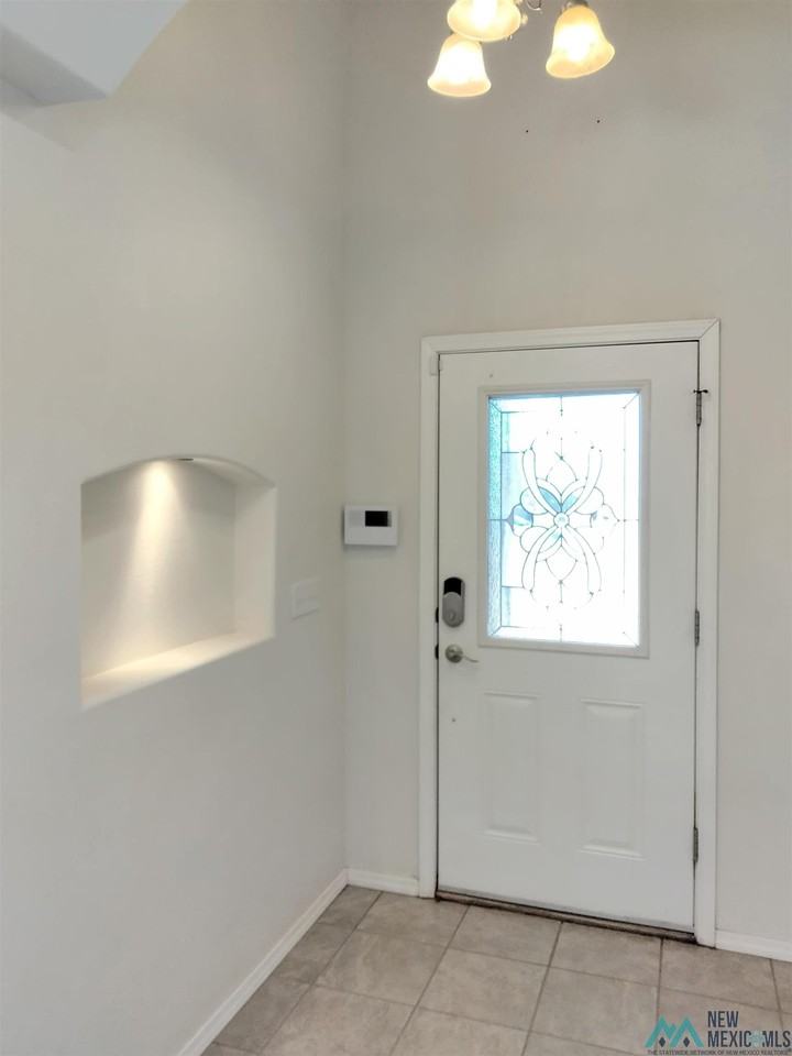 2521 Joes Ln - Photo 3 of 26