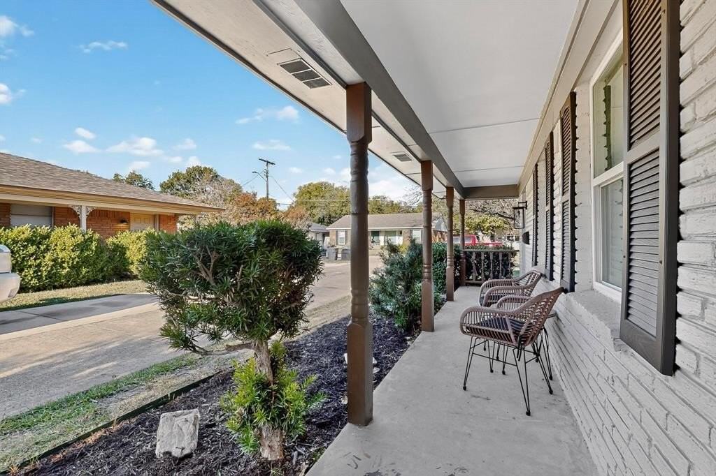 10018 Olmos Dr #10020 - Photo 3 of 37