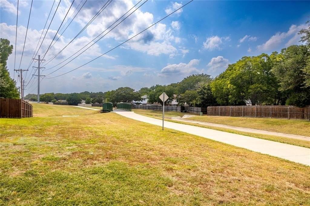 3328 Andover Dr - Photo 4 of 20