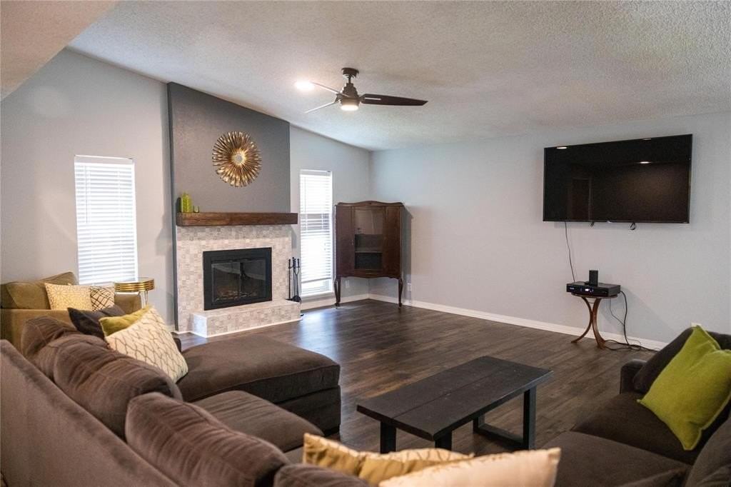 3328 Andover Dr - Photo 5 of 20