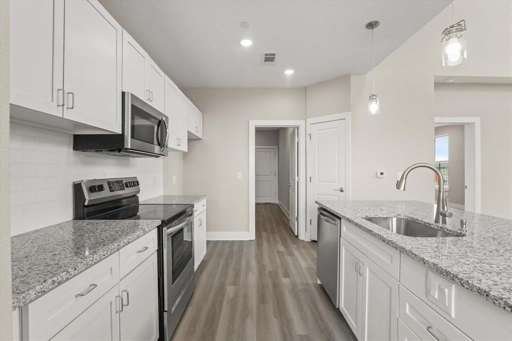 3513 Aaron Pl - Photo 7 of 25