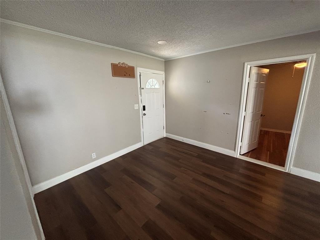 7406 Llano Ave - Photo 2 of 20