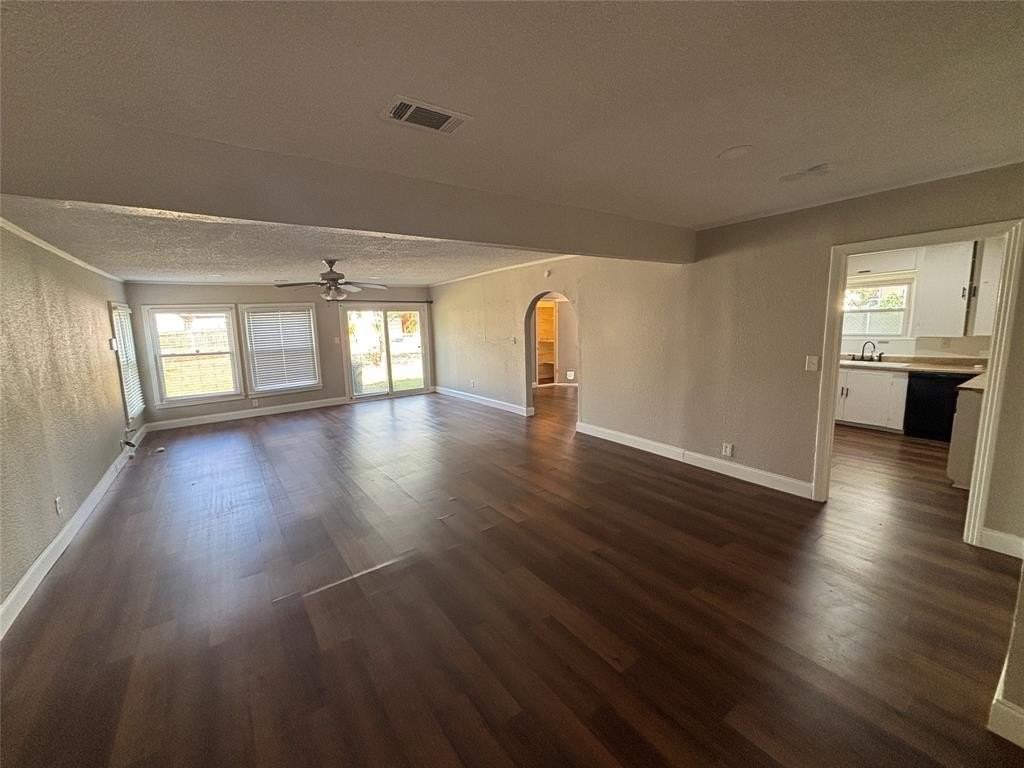 7406 Llano Ave - Photo 3 of 20