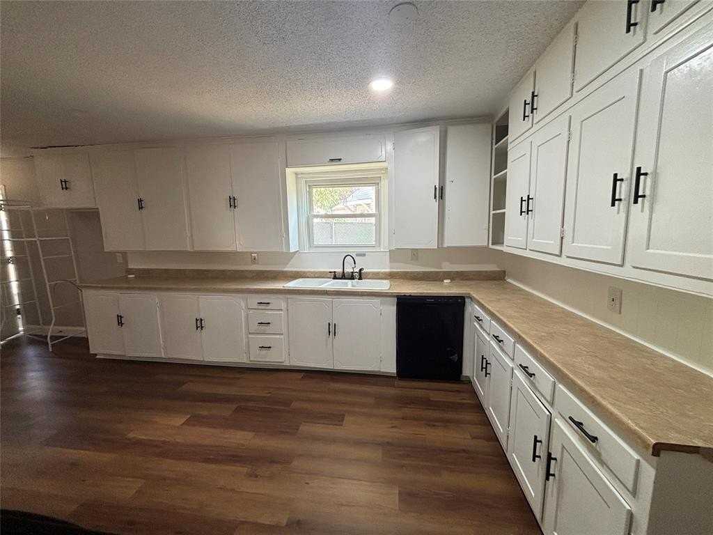 7406 Llano Ave - Photo 6 of 20