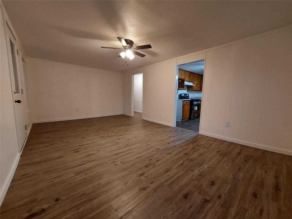 606 West Washington Avenue - Photo 4 of 21