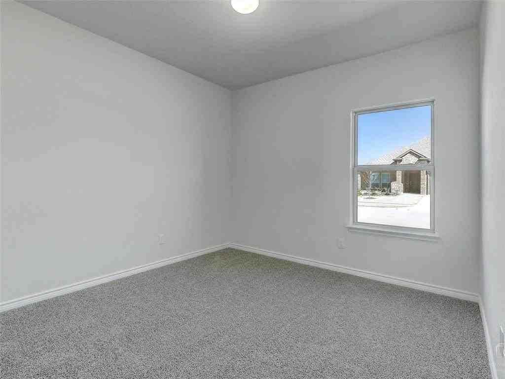 795 Fort Ln - Photo 6 of 26