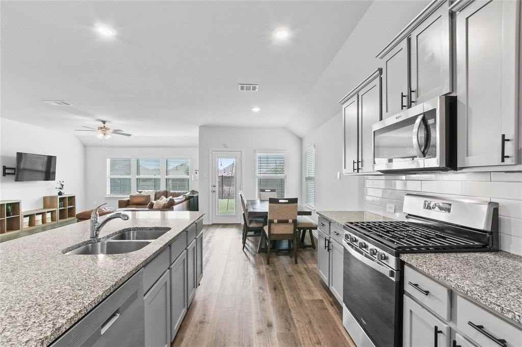 2920 Pinecrest Drive - Photo 6 of 27