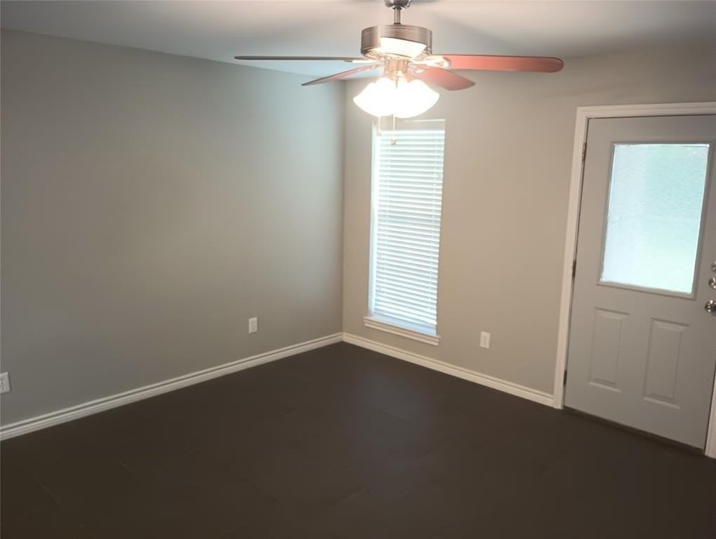 2004 Pecan St #G - Photo 7 of 10