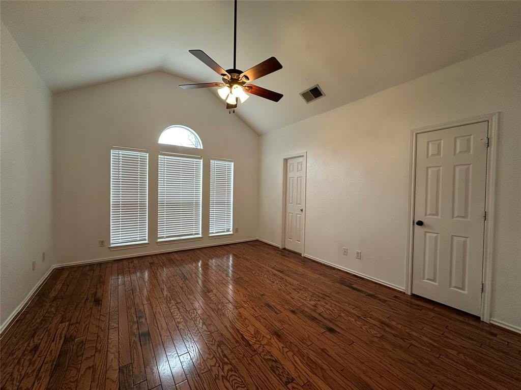 1233 Buehler Ct - Photo 4 of 18