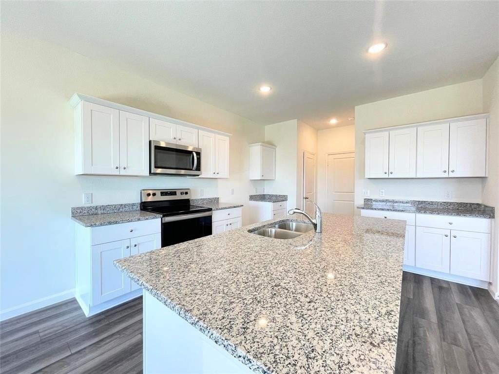 1702 Chapel Hill Road - Photo 7 of 24