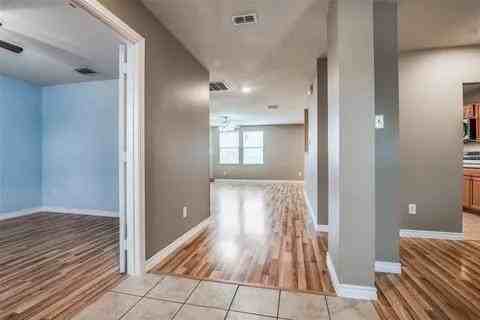 1604 Pheasant Creek Dr - Photo 6 of 21