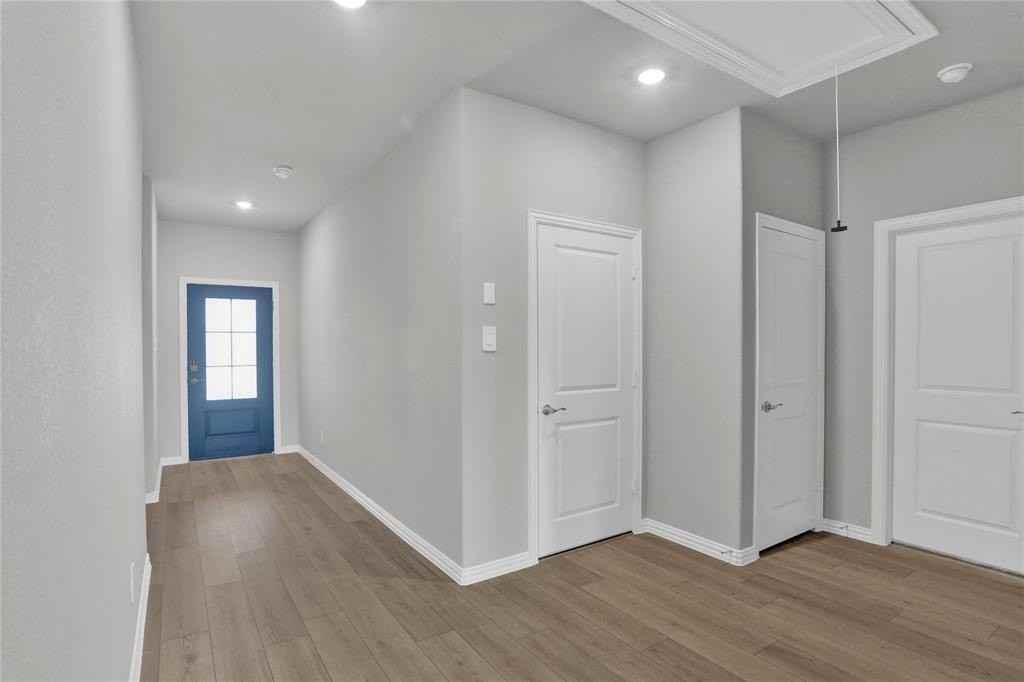 115 Whitlow Dr - Photo 2 of 21