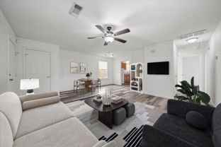 212 N Wood St - Photo 1 of 1