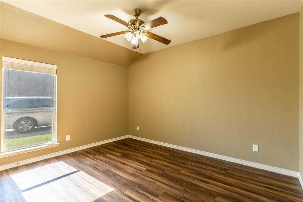 343 Montana Trail - Photo 3 of 33