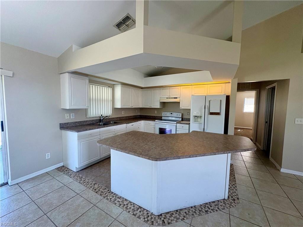 4411 Sw 9th Ave - Photo 2 of 8