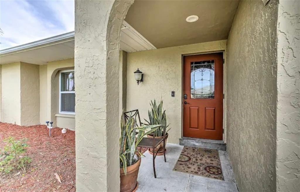 2806 Sw 38th Ter - Photo 3 of 8