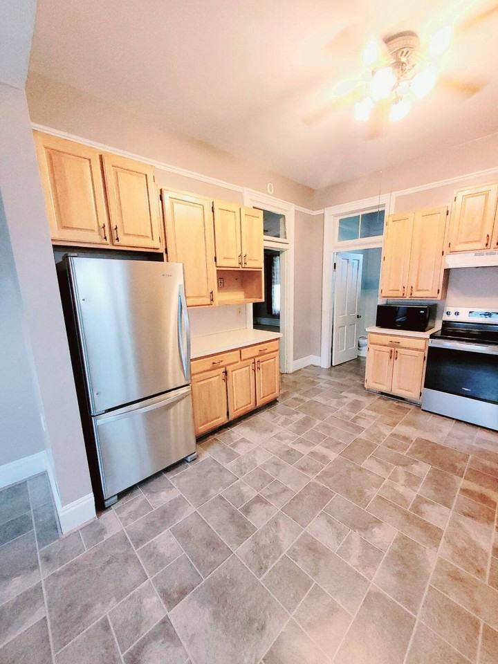 103 W 1st Ave - Photo 6 of 25