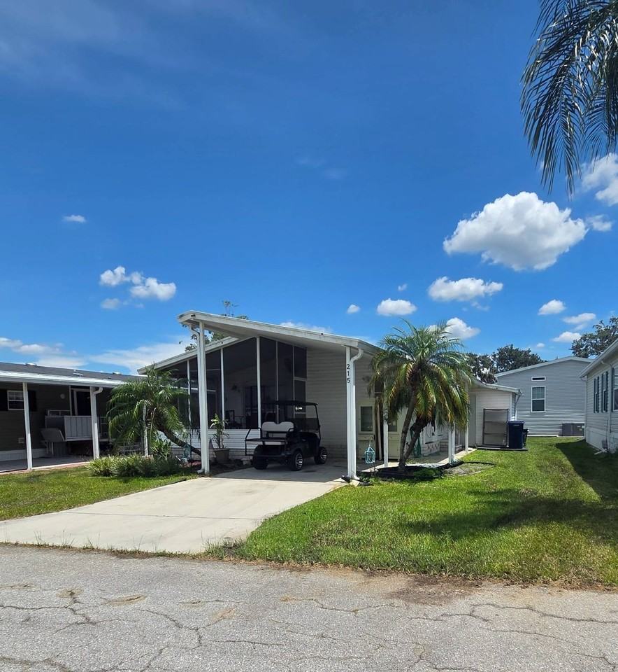 215 Rotterdam Ave - Photo 5 of 42