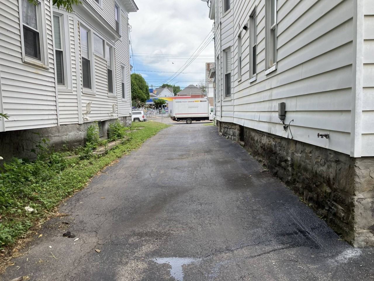 1504 Union St #1R - Photo 3 of 14