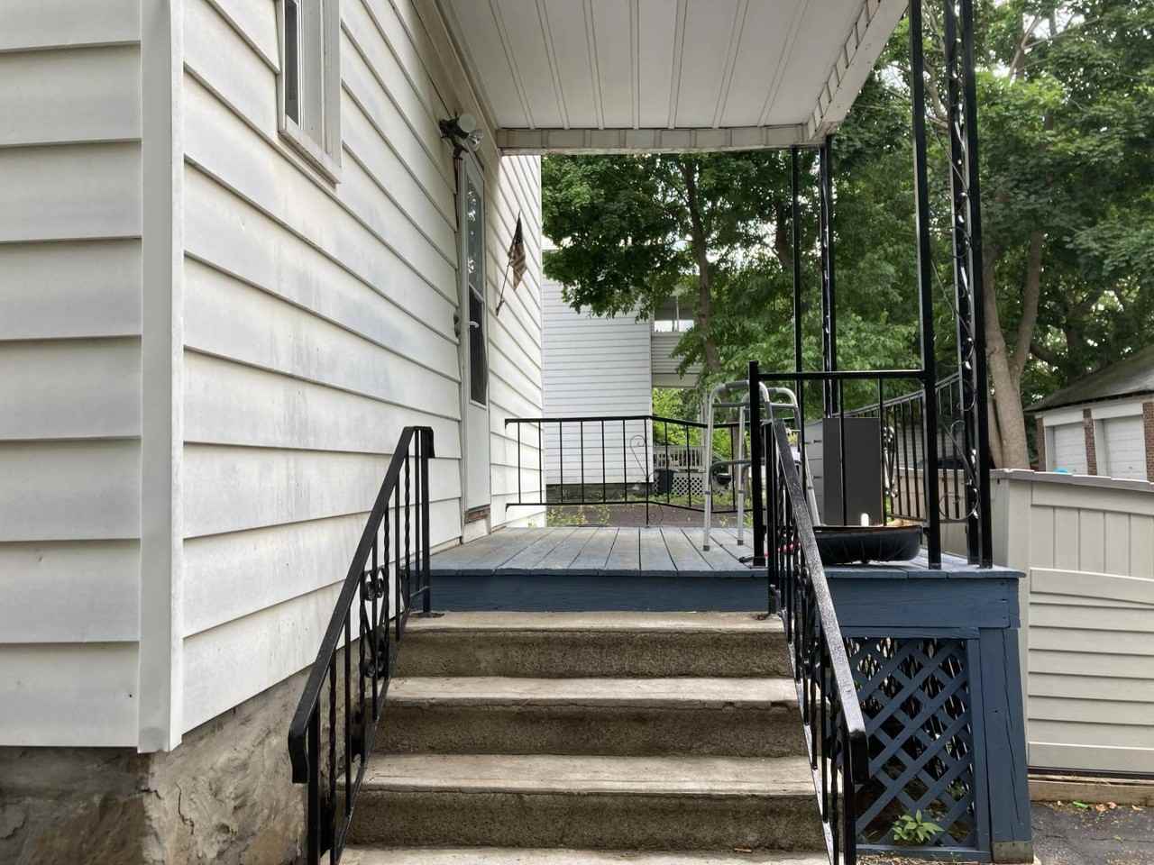 1504 Union St #1R - Photo 5 of 14