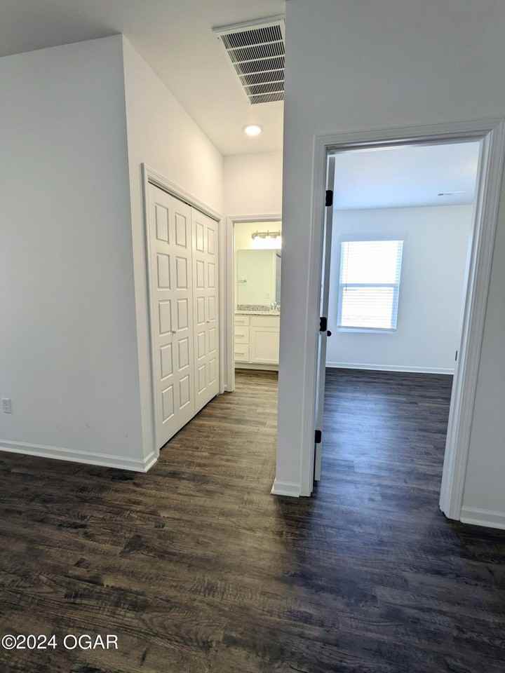 703 Short Leaf Ln - Photo 7 of 21