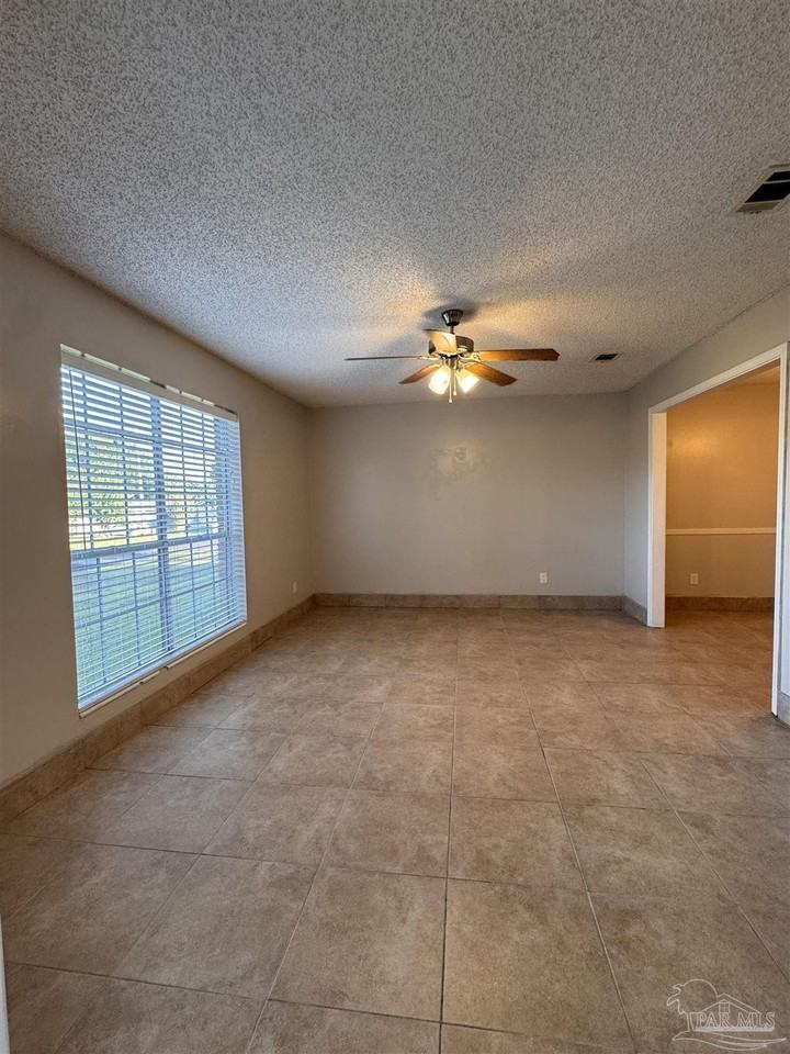 6406 Antietam Drive - Photo 3 of 22