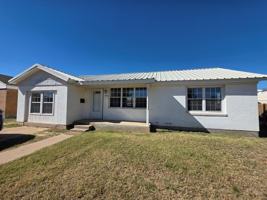 featured image of 2706 Delano Ave