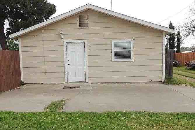 729 West Dormard Avenue