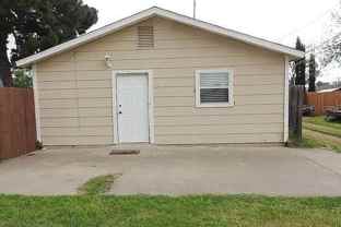 729 W Dormard Ave - Photo 1 of 1