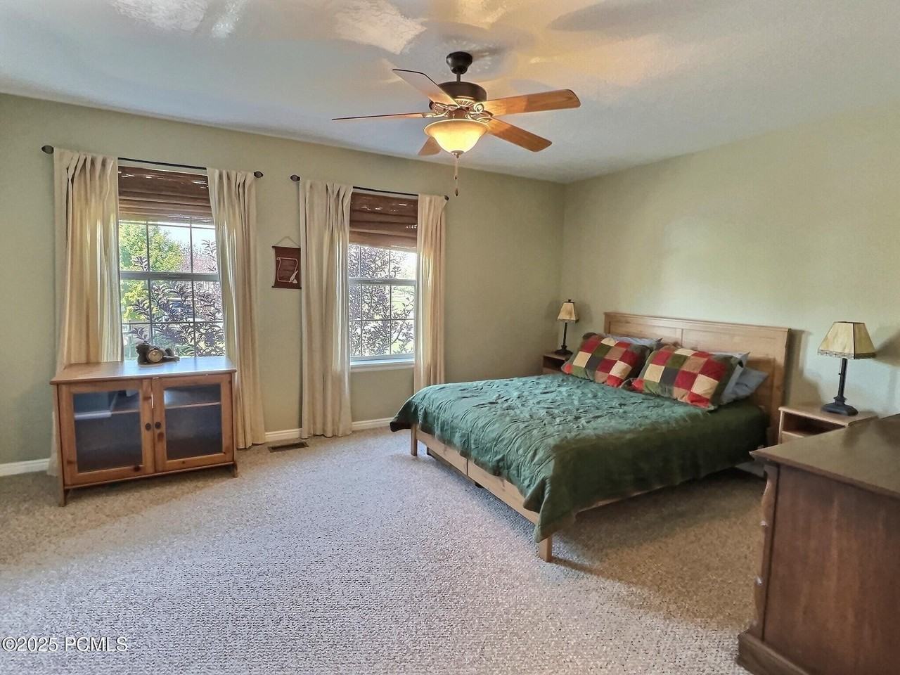 884 E Hamlet Cir S - Photo 5 of 22