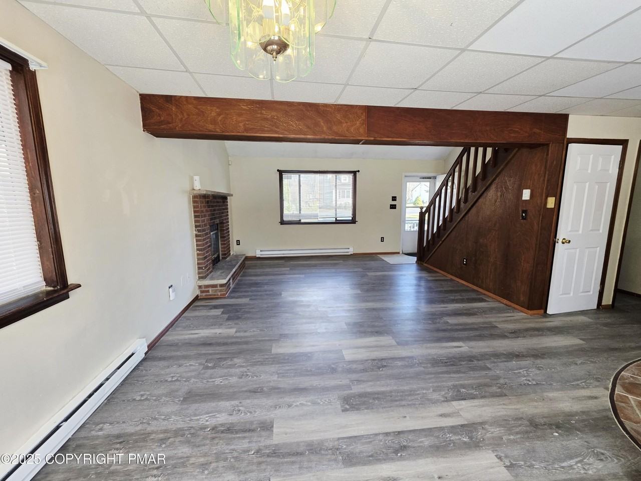 9040 Idlewild Dr - Photo 5 of 26