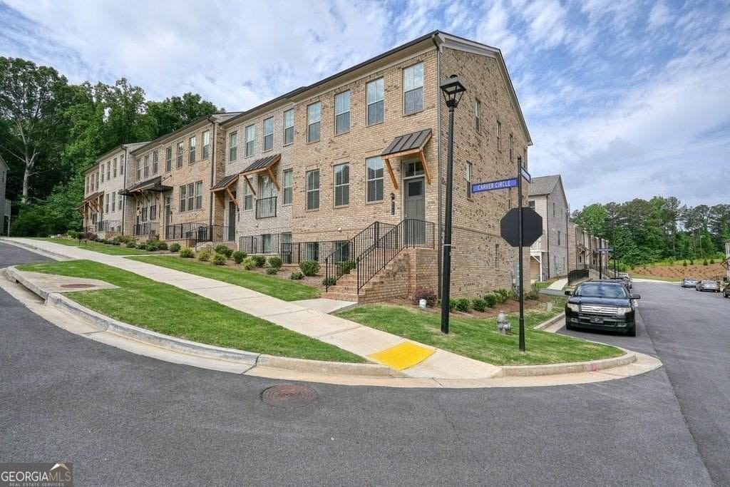 4240 Hickory Pine Alley - Photo 3 of 39