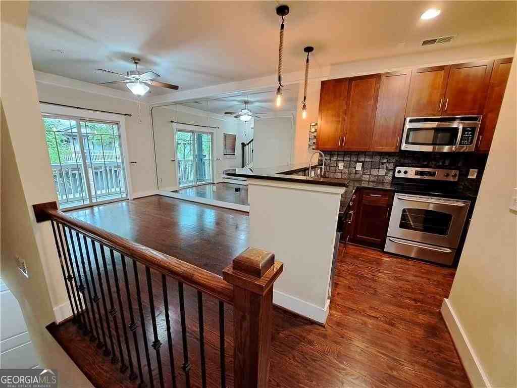 221 Semel Cir Nw - Photo 6 of 40