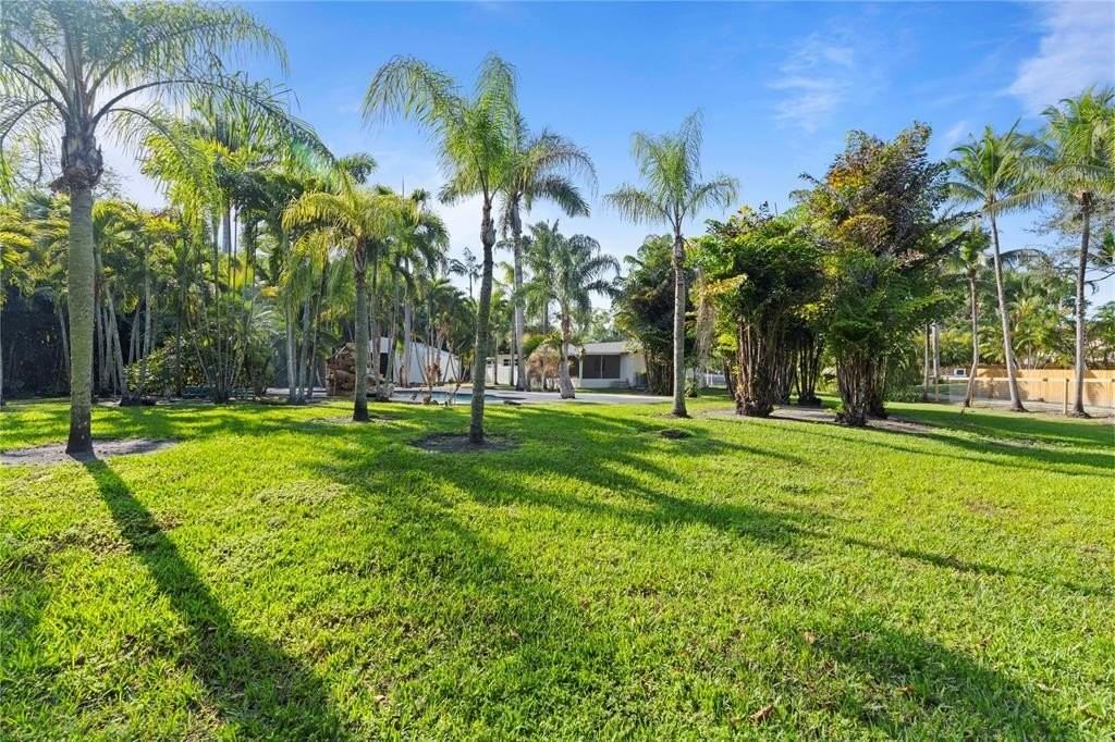 16900 Sw 62nd St - Photo 5 of 48