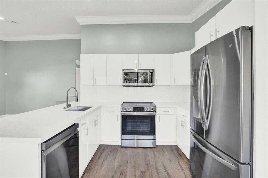 10548 Boca Entrada Blvd - Photo 7 of 26