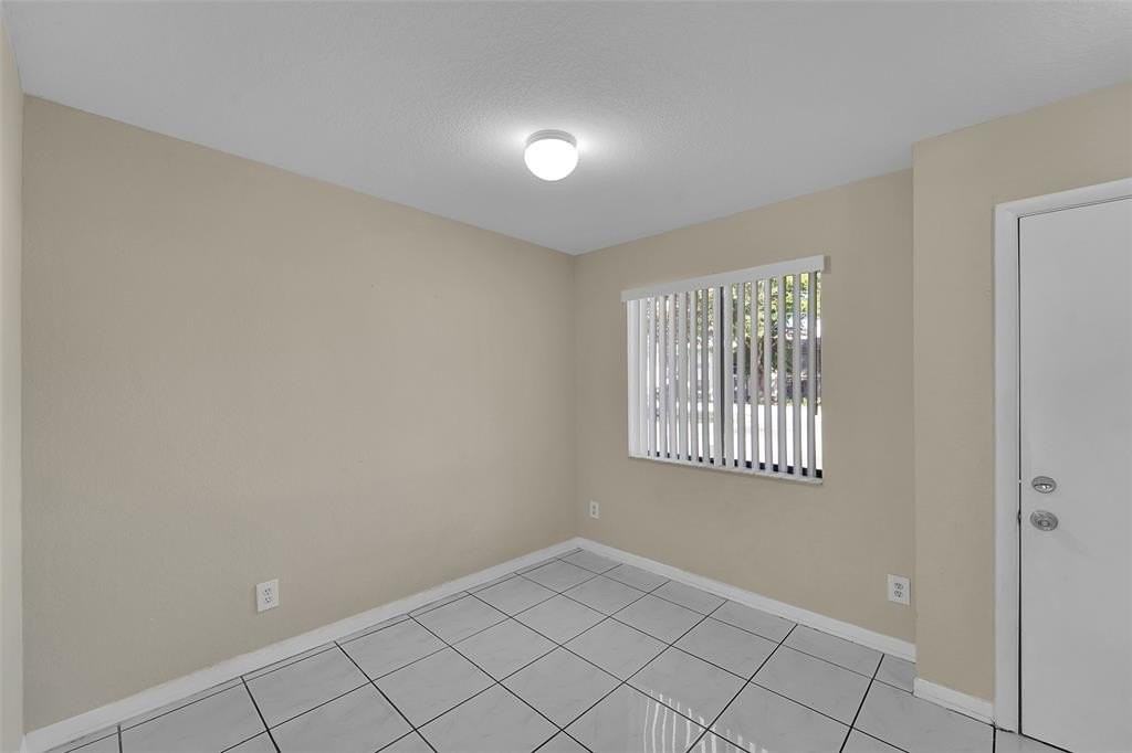 9088 Nw 40th St - Photo 3 of 29