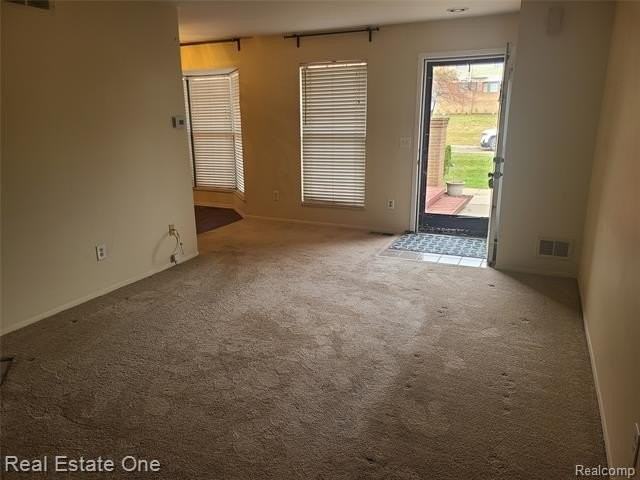 38872 Country Cir #90 - Photo 3 of 15