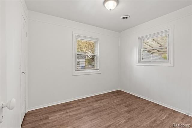 13263 Frazho Rd - Photo 7 of 21