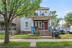 featured image of 2377 Oakdale St