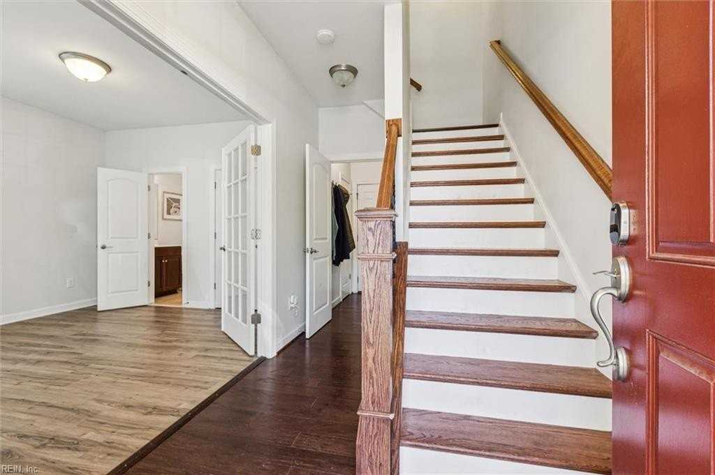 114 Peyton Randolph Drive - Photo 4 of 45