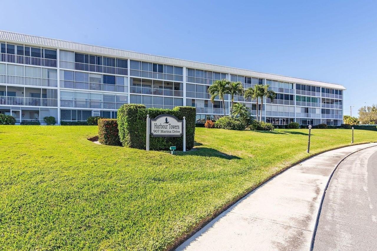 907 Marina Dr #402 - Photo 5 of 22