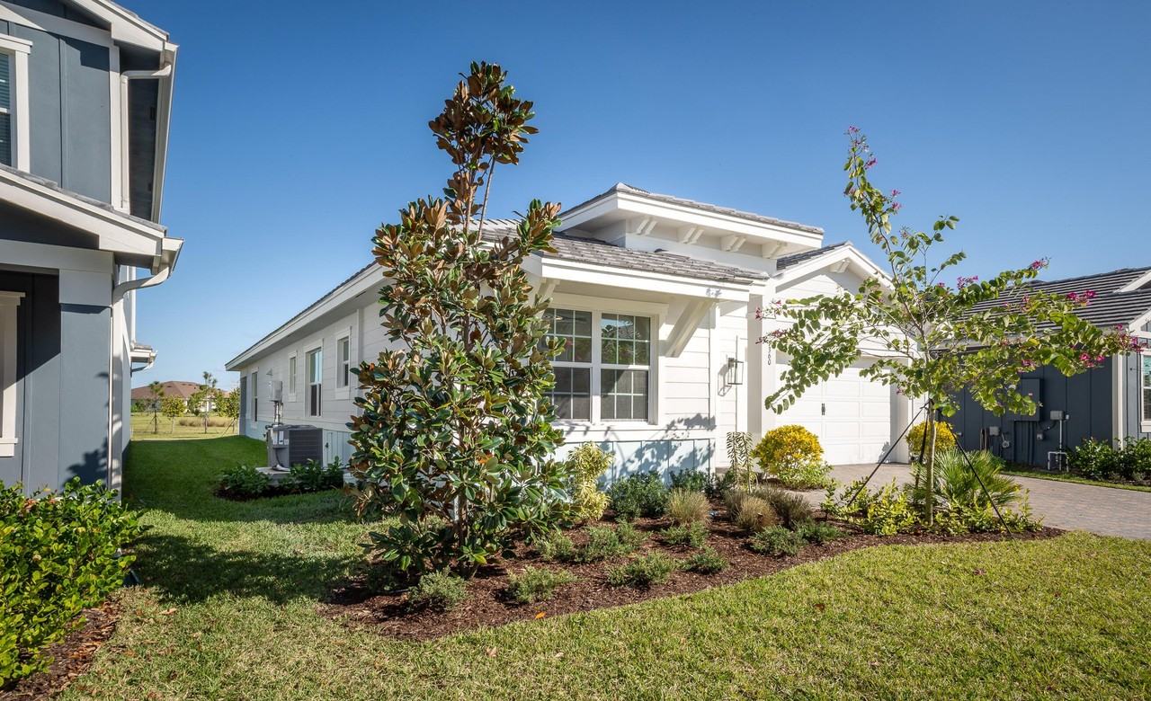 1360 Bushel Creek Xing - Photo 3 of 36